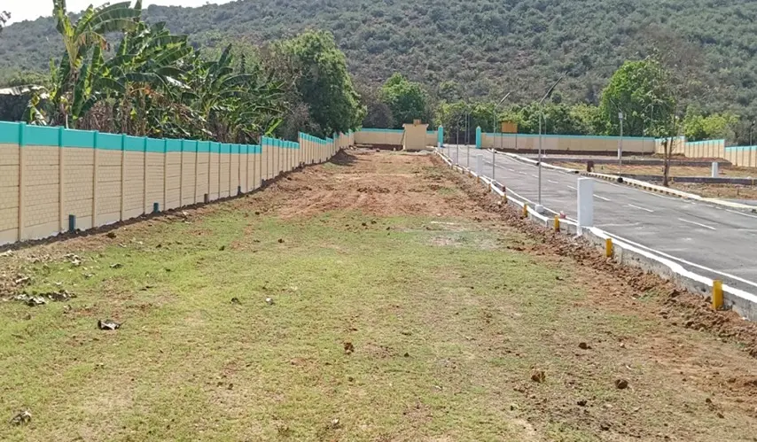 Sree_Chakara_Nagar_Hill_View_Garden_2