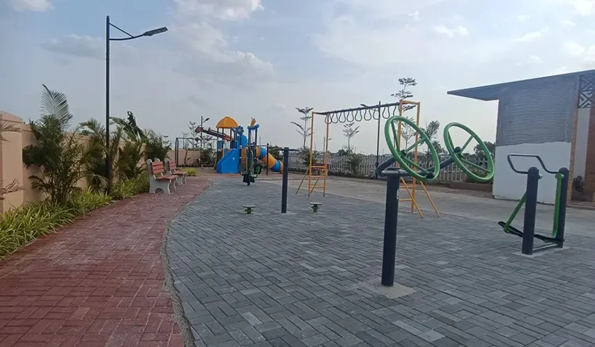 Urban_Tree_Diamond_Kingdom_8