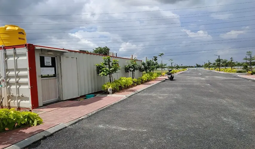 Urban_Tree_Sunstone_Gardens_4